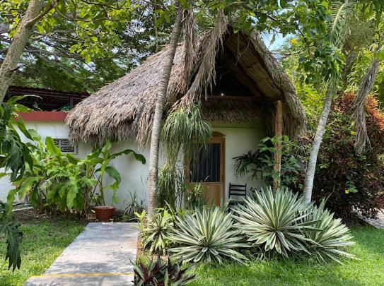 Bungalow Casita Carolina Bacalar Buitenkant foto